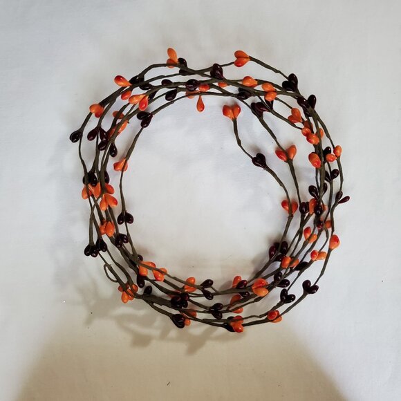 Fall / Autumn Orange / Burgundy / Red Pip Berry Garland 9 Feet – Home Décor - Picture 1 of 3